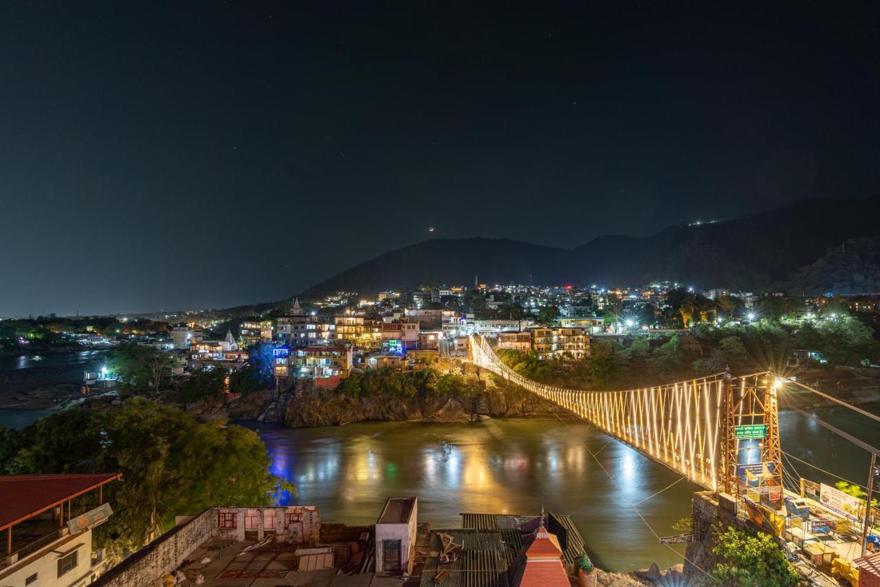 Хостел Madpackers Rishikesh Laxman Jhula Екстер'єр фото